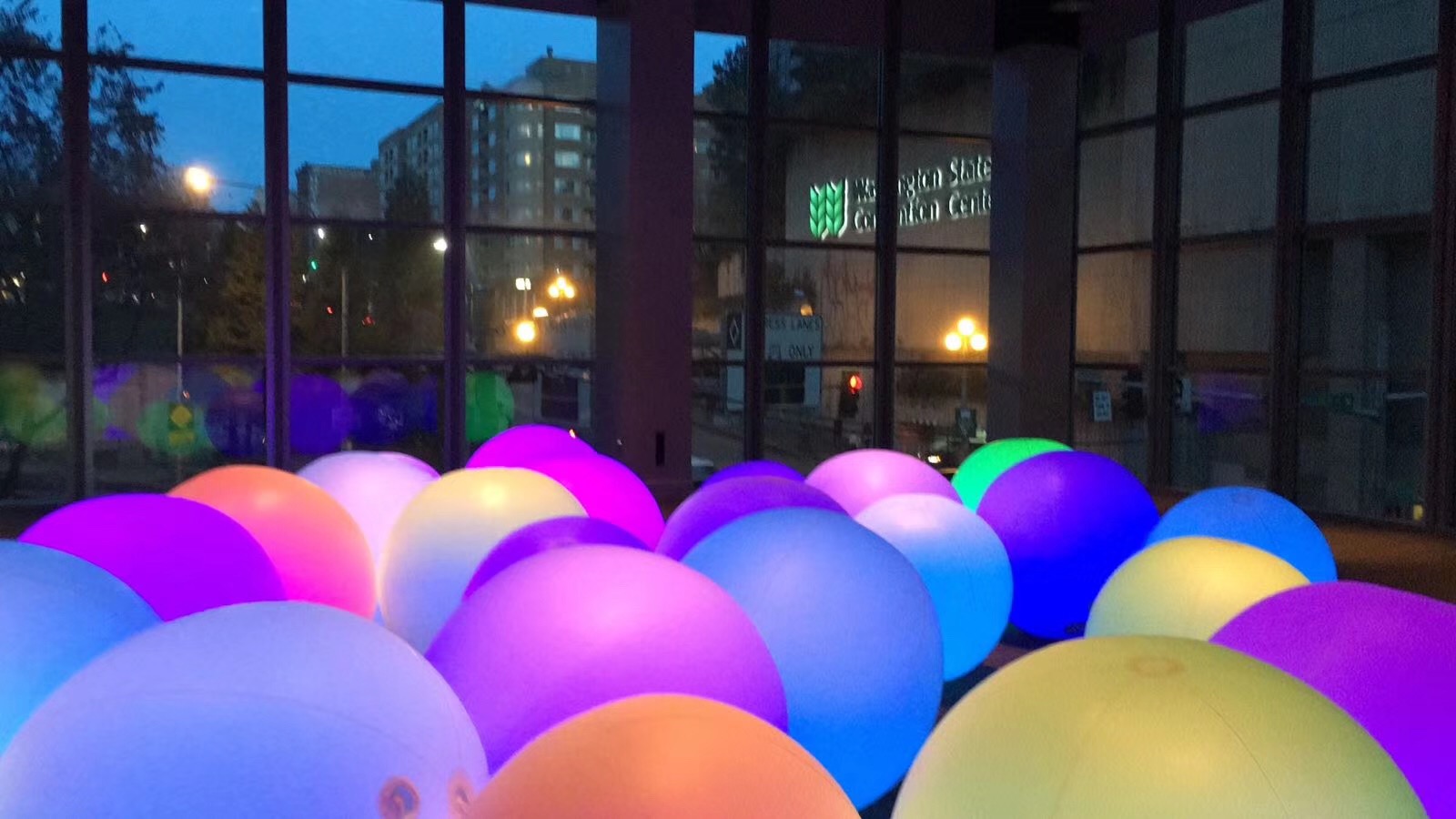 LED Inflatable Touching Colore - Led Balloon Light reseña y precio